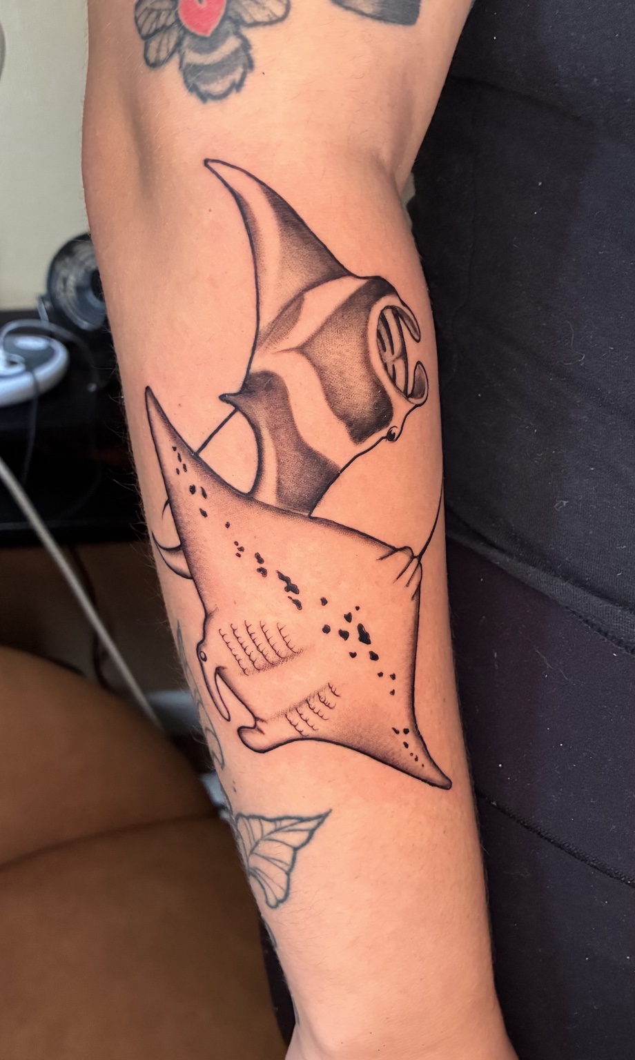 Ocean-inspired fine-line tattoo by Jen